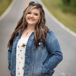 Meet your Posher, Alexia